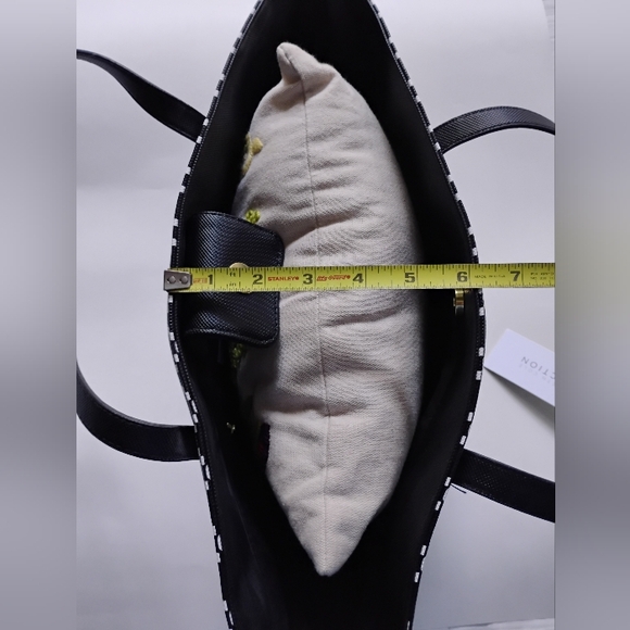 NWT - Kenneth Cole Reaction Black & White PVC Tote Bag H 10" × L 17" × D 6" - Picture 6 of 8